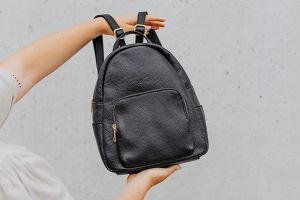 Medium Lederrucksack Ezra