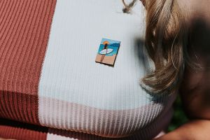 Holzbrosche Sunset surfing Brooch